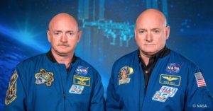 Η NASA έστειλε έναν Αστροναύτη στο Διάστημα ενώ ο δίδυμος Αδερφός έμεινε πίσω στη Γη. Δείτε τα Αποτελέσματα του πειράματος!